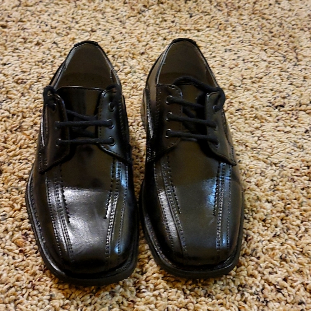 Stacy Adams dress shoes